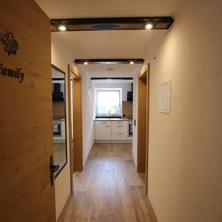 Enzian Apartment *